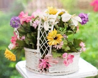 cesta de flores para regalo